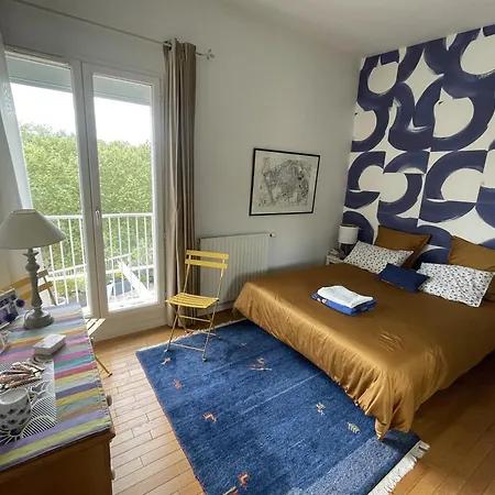 Couette-café Chambre D'hote Bords De Garonne Bordeaux