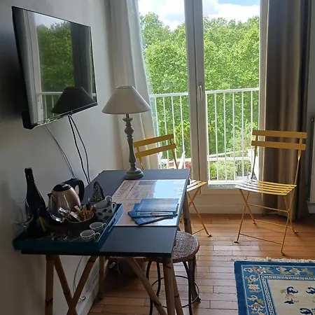 Chambre D'hote Bords De Garonne Couette-café *
